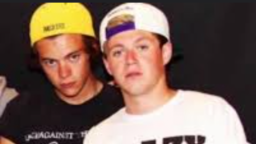 White Boyz and their girly ways….. (Twitter Joint)